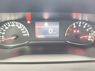 Peugeot 208 puretech 75 ss bvm5 like - garantie 12 mois occasion parc voitures beauvais simplicicar simplicibike france