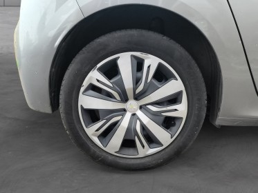 Peugeot 208 puretech 75 ss bvm5 like - garantie 12 mois occasion parc voitures beauvais simplicicar simplicibike france