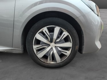 Peugeot 208 puretech 75 ss bvm5 like - garantie 12 mois occasion parc voitures beauvais simplicicar simplicibike france