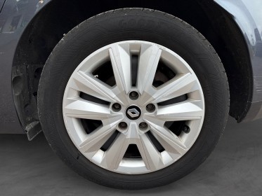 Renault megane iv berline blue dci 115 edc - 21n intens/ radar ar occasion simplicicar orgeval  simplicicar simplicibike france