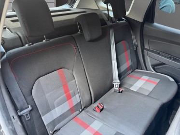 Dacia duster tce 130 fap 4x4 sl techroad distribution par chaine caméra de recul start and stop garantie 12 mois occasion...