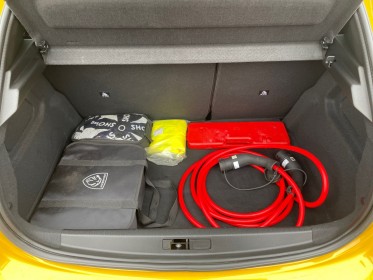 Peugeot 208 electrique 50 kwh 136ch active pack occasion simplicicar grenoble simplicicar simplicibike france