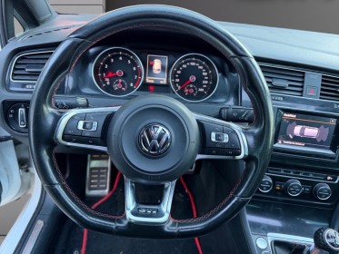 Volkswagen golf 2.0 tsi 220 gti/camera ar/radar av ar/toit ouvrant/véhicule français/garantie occasion simplicicar salon de...