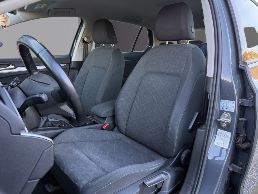 VOLKSWAGEN d'occasion GOLF 1.5 TSI ACT OPF 130 LIFE de 2020 Poitiers