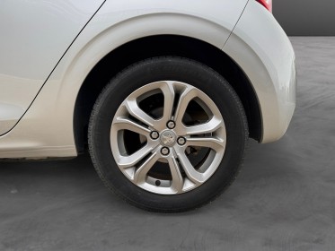 Peugeot 208 1.6 vti 120ch bva4 allure a suivi complet peugeot automatique garantie 12 mois occasion simplicicar orleans...