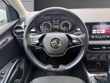 Skoda fabia 1.0 tsi 95 ch bvm5 ambition première main entretien skoda carplay garantie 12 mois occasion simplicicar poitiers...