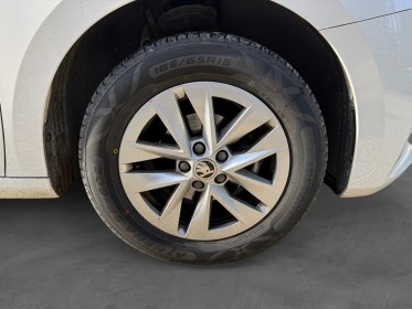 Skoda fabia 1.0 tsi 95 ch bvm5 ambition première main entretien skoda carplay garantie 12 mois occasion simplicicar poitiers...