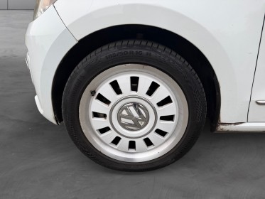 Volkswagen up up 1.0 60 white up! distribution faite occasion champigny-sur-marne (94) simplicicar simplicibike france