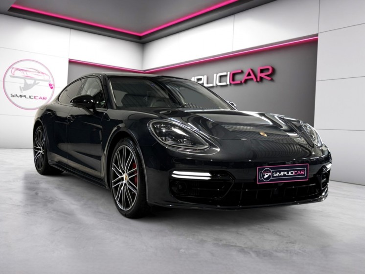 Porsche panamera turbo v8 4.0 550 pdk 54 000 euros d'options pack burmester  pack sportdesign roues arrières directrices......