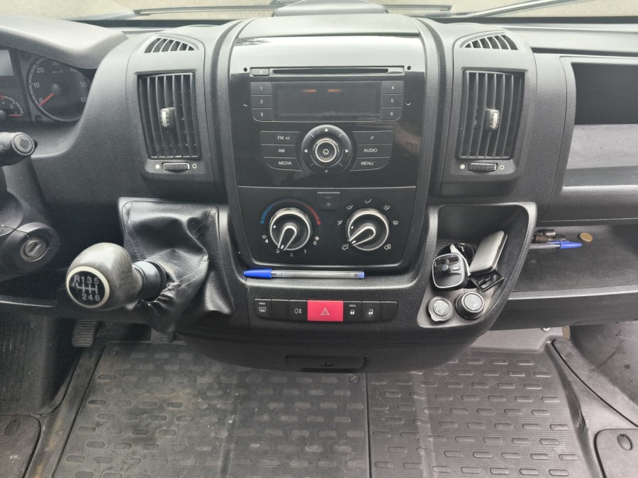 CITROEN d'occasion JUMPER 30 L3H2 2.2 HDI 110 de 2012 Les Sables