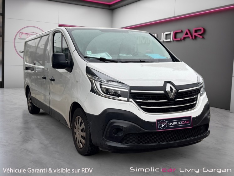 Renault trafic fourgon gn l2h1 1200 kg dci 170 energy edc confort occasion simplicicar livry gargan simplicicar simplicibike...