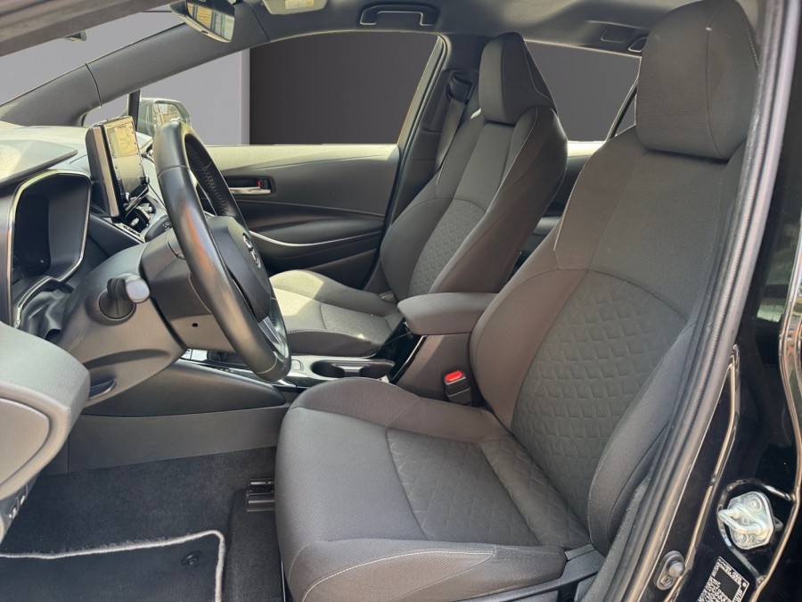 TOYOTA d'occasion COROLLA TS 122H DYNAMIC BUSINESS de 2019 Montreuil