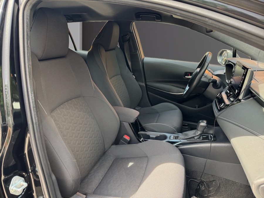 TOYOTA d'occasion COROLLA TS 122H DYNAMIC BUSINESS de 2019 Montreuil