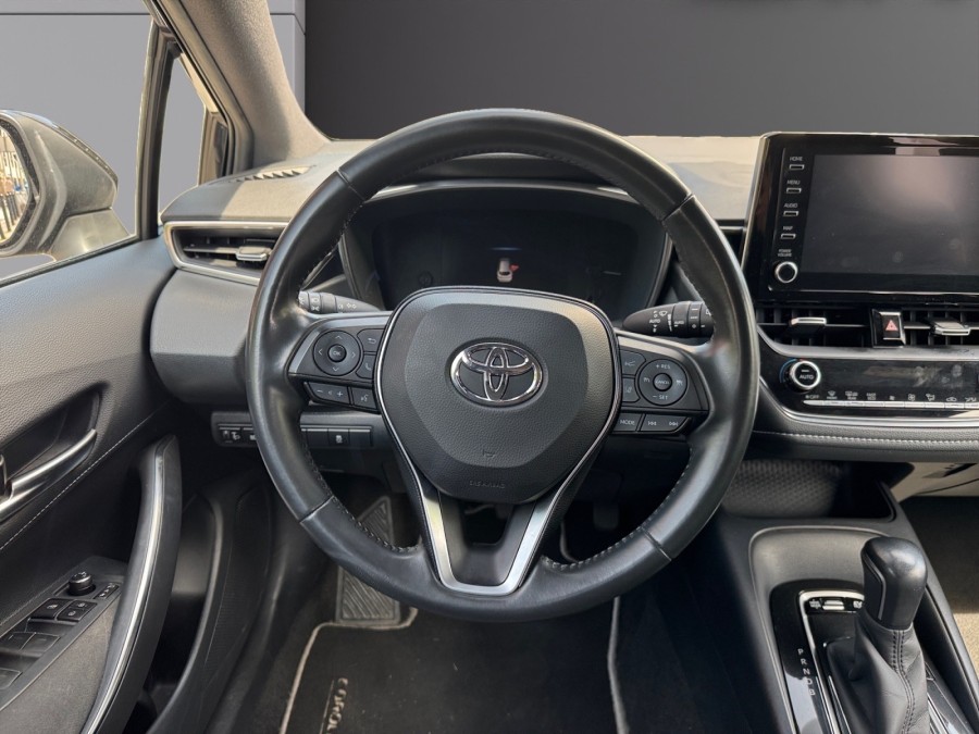 TOYOTA d'occasion COROLLA TS 122H DYNAMIC BUSINESS de 2019 Montreuil