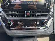 TOYOTA d'occasion COROLLA TS 122H DYNAMIC BUSINESS de 2019 Montreuil