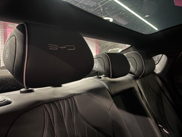 Byd seal  seal 82,5 kwh 313 ch rwd design véhicule neuf francais garantie 72 mois full options occasion simplicicar...