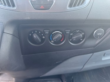 Ford transit custom fourgon 290 l1h1 2.0 tdci 170 limited garantie 12 mois occasion simplicicar beaune simplicicar...
