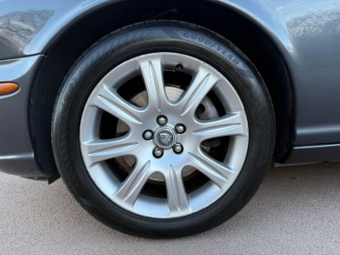 Jaguar xj8 3.5 v8 classique a occasion simplicicar vaucresson simplicicar simplicibike france