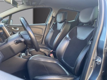 Renault clio iv tce 90 e6c intens  garantie 12 mois occasion simplicicar lyon nord simplicicar simplicibike france