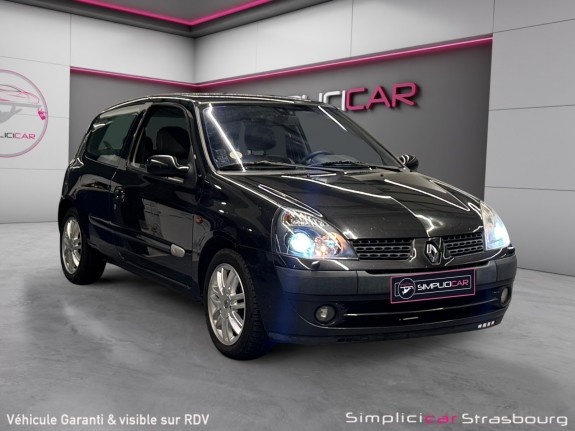 Renault clio 1.6i 16v initiale paris bva 1ere main occasion simplicicar strasbourg simplicicar simplicibike france