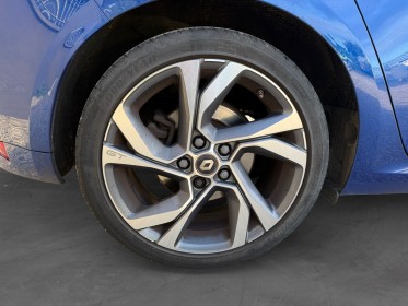 Renault megane iv berline tce 205 energy edc gt entretien complet renault carplay sièges chauffants attelage garantie 12...