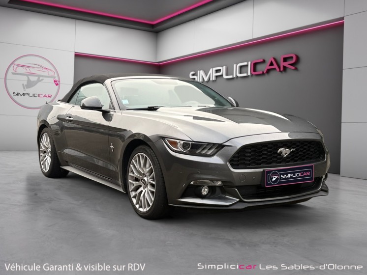 Ford mustang convertible 2.3 ecoboost 317 sièges av chauffants et ventilés sièges cuir garantie 12 mois occasion...