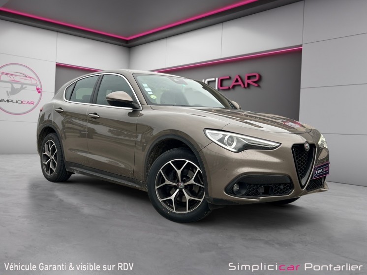 Alfa romeo stelvio 2.2 210 ch q4 at8 sport edition carplay garantie 12 mois occasion simplicicar pontarlier auto  simplicicar...