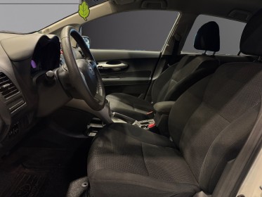 Toyota auris mc 136ch hsd dynamic suivi exclusif toyota garantie 12 mois occasion montpellier (34) simplicicar simplicibike...