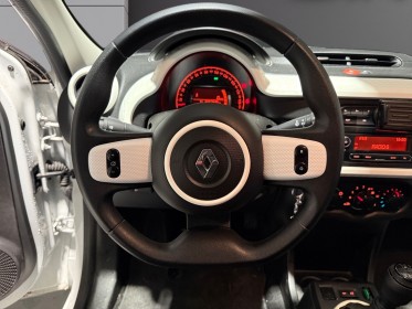 Renault twingo iii sce 65 - 20 life bluetooth phares automatiques limiteur de vitesse garantie 12 mois occasion simplicicar...