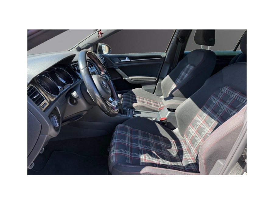 VOLKSWAGEN d'occasion GOLF 2.0 TSI 220 GTI de 2015 Dunkerque (59)﻿