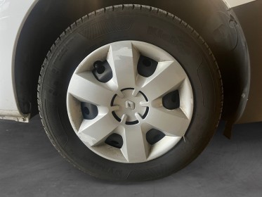 Renault kangoo express blue dci 95 grand confort attelage garantie 12 mois occasion simplicicar bordeaux  simplicicar...