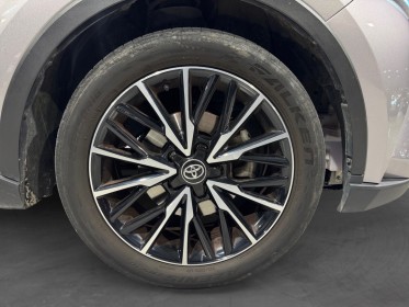 Toyota c-hr hybride mc19 2.0l distinctive 184 ch sièges chauffant carplay garantie 12 mois occasion simplicicar narbonne...