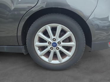 Ford c-max 1.0 ecoboost 125 ss titanium//distri ok//garantie 12 mois// occasion simplicicar lille  simplicicar simplicibike...