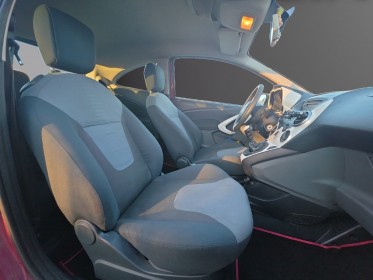 Ford ka 1.2 69ch  ambiente ideal jeune conducteur occasion avignon (84) simplicicar simplicibike france