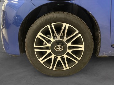 Toyota aygo my21 1.0 vvt-i x-shift x-clusiv zen garantie 12 mois occasion simplicicar vienne simplicicar simplicibike france