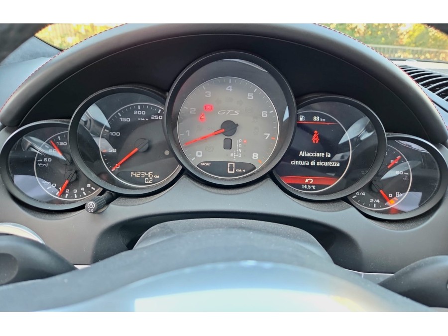 PORSCHE d'occasion CAYENNE 4.8 V8 420 GTS TIPTRONIC S de 2013 Nice