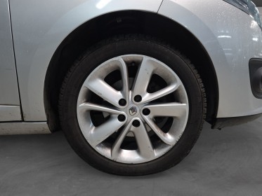 Renault megane iii estate estate iii tce 115 energy limited clim bi-zone barre de toit garantie 12 mois occasion simplicicar...