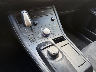 Lexus ct200h 16v 136 hybrid  buisness/entretien a jour/garantie 12 mois occasion paris 17ème (75)(porte maillot) simplicicar...