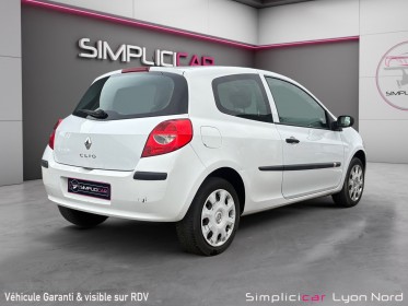Renault clio iii societe clio  1.5 dci 85 air / garantie 12 mois occasion simplicicar lyon nord simplicicar simplicibike france
