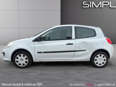 Renault clio iii societe clio  1.5 dci 85 air / garantie 12 mois occasion simplicicar lyon nord simplicicar simplicibike france