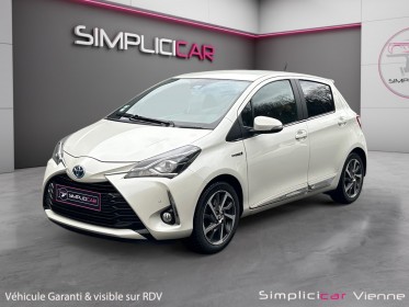 Toyota yaris hybride mc2 100h chic city nav rc18 garantie 12 mois occasion simplicicar vienne simplicicar simplicibike france