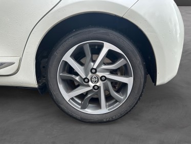 Toyota yaris hybride mc2 100h chic city nav rc18 garantie 12 mois occasion simplicicar vienne simplicicar simplicibike france