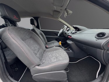 Renault twingo ii 1.5 dci 65 ch expression eco2 occasion osny simplicicar simplicibike france