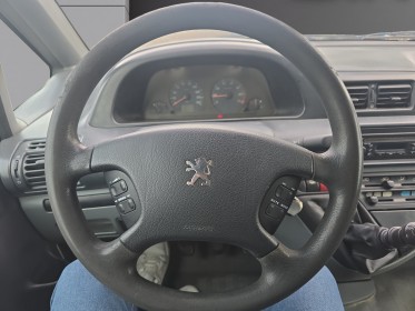 Peugeot expert fgn 220l 2.0 hdi 110 m1  tole kit distribution ok occasion avignon (84) simplicicar simplicibike france