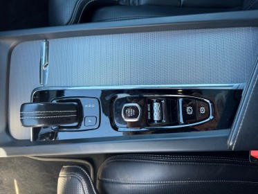 Volvo xc60 t8 twin engine 303 ch  87 ch geartronic 8 r-design full option  suivi constructeur ,aucun frais a prevoir occasion...