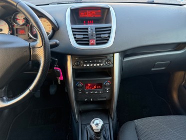 Peugeot 207 1.6 hdi 90 premium distri ok / radar arr / clim occasion simplicicar veauche simplicicar simplicibike france