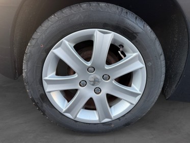 Peugeot 207 1.6 hdi 90 premium distri ok / radar arr / clim occasion simplicicar veauche simplicicar simplicibike france