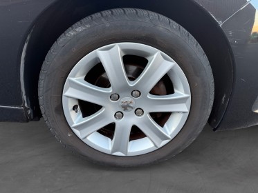 Peugeot 207 1.6 hdi 90 premium distri ok / radar arr / clim occasion simplicicar veauche simplicicar simplicibike france