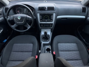 Skoda octavia combi 1.6 tdi 105 cr fap ambition ii garantie 12 mois occasion simplicicar mery-sur-oise simplicicar...