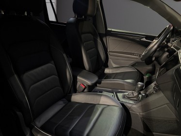 Volkswagen tiguan 2.0 tdi 150 dsg7 black r-line entretien vw toit ouvrant attelage amovible garantie 12 mois occasion...